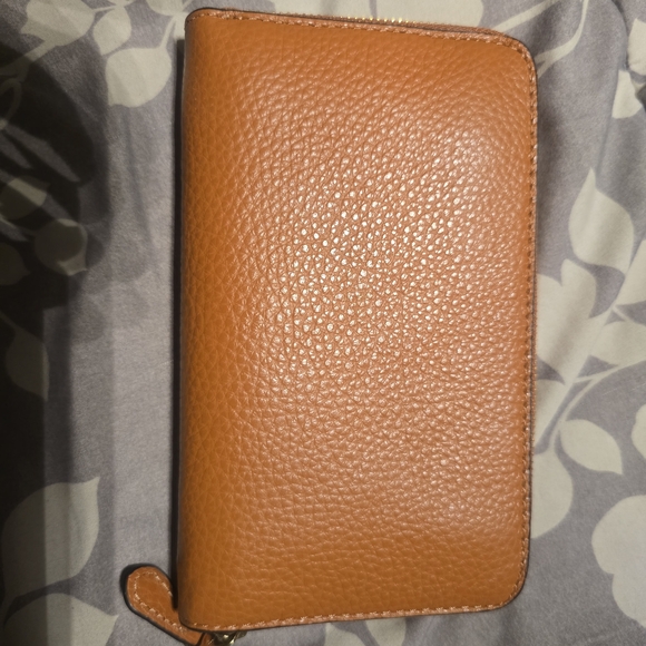 Coach Tan Leather Wallet - Picture 2 of 4